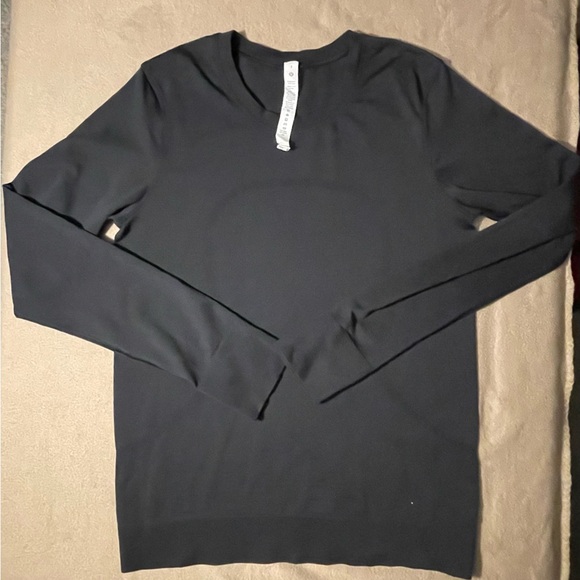 lululemon athletica Tops - 🩷Lululemon Athletica Swiftly Crew Relaxed Black Long Sleeve Top Women’s Size 4